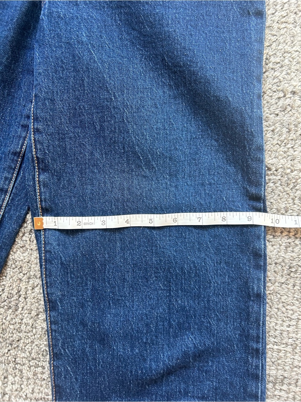 Levi's Women’s Classic Ribcage Straight Jeans - Picture 4 of 11